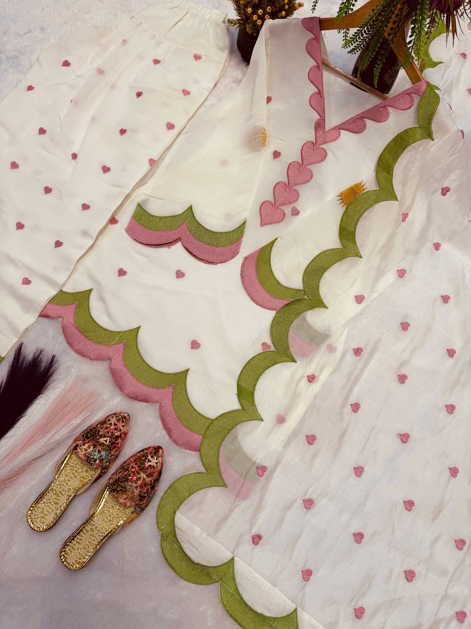 White Mal Chanderi Cotton Embroidered Farshi Salwar Suit Set with Scalloped Dupatta