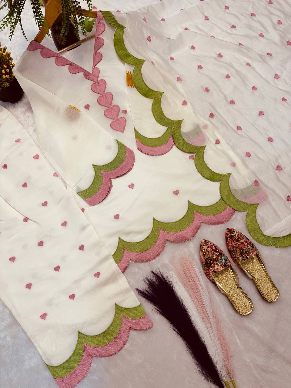 White Mal Chanderi Cotton Embroidered Farshi Salwar Suit Set with Scalloped Dupatta
