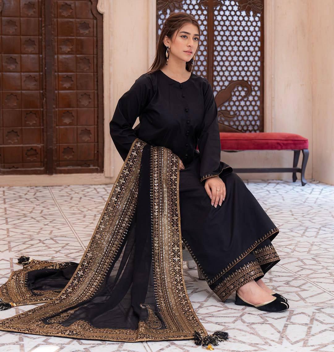 New Designer Paert Wear Look Stylish Stitched Suit