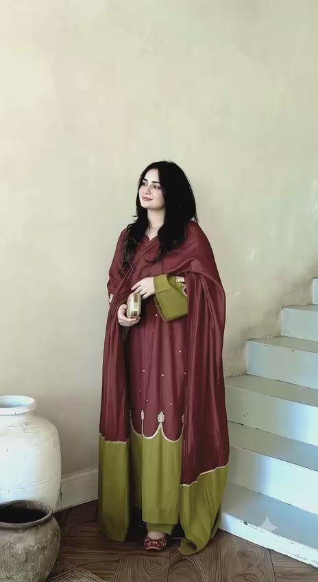 Two-Tone Modest Kaftan Dress with Flared Palazzo & Dupatta – Elegant Ethnic Festive Wear